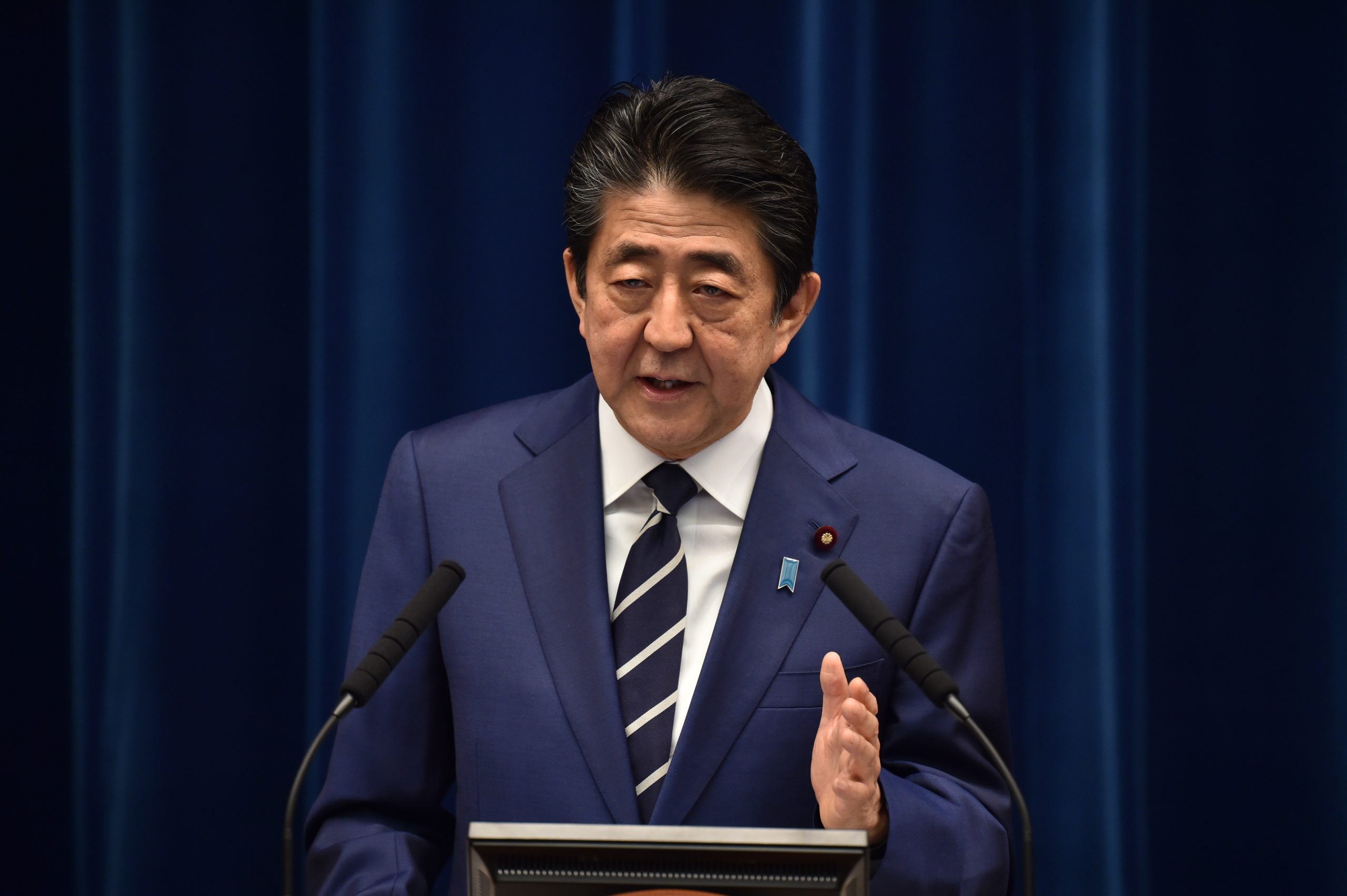 Japan’s Abe Vows Fresh Emergency Package Against Virus｜Arab News Japan