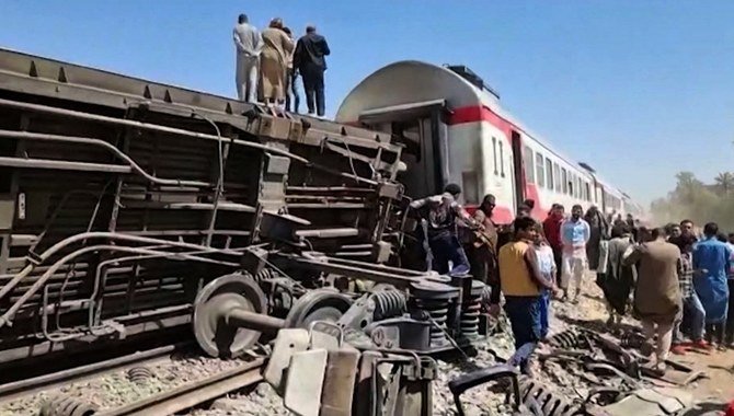 Egypt Orders Eight Arrests Over Fatal Train Crash Arab News Japan