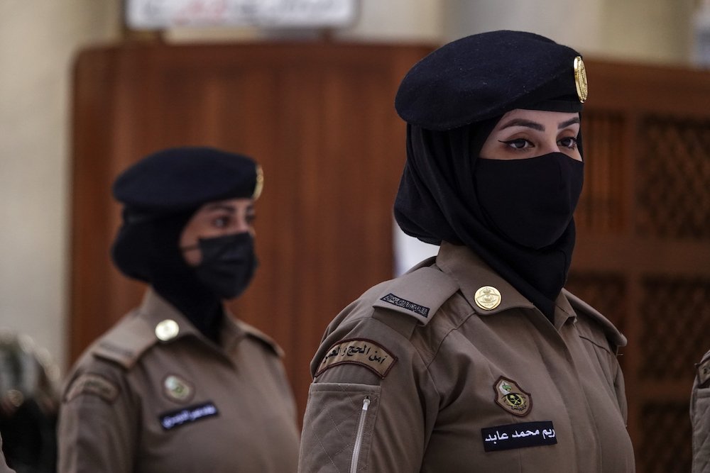 An Honor And Duty Meet The Female Saudi Officers Guarding The