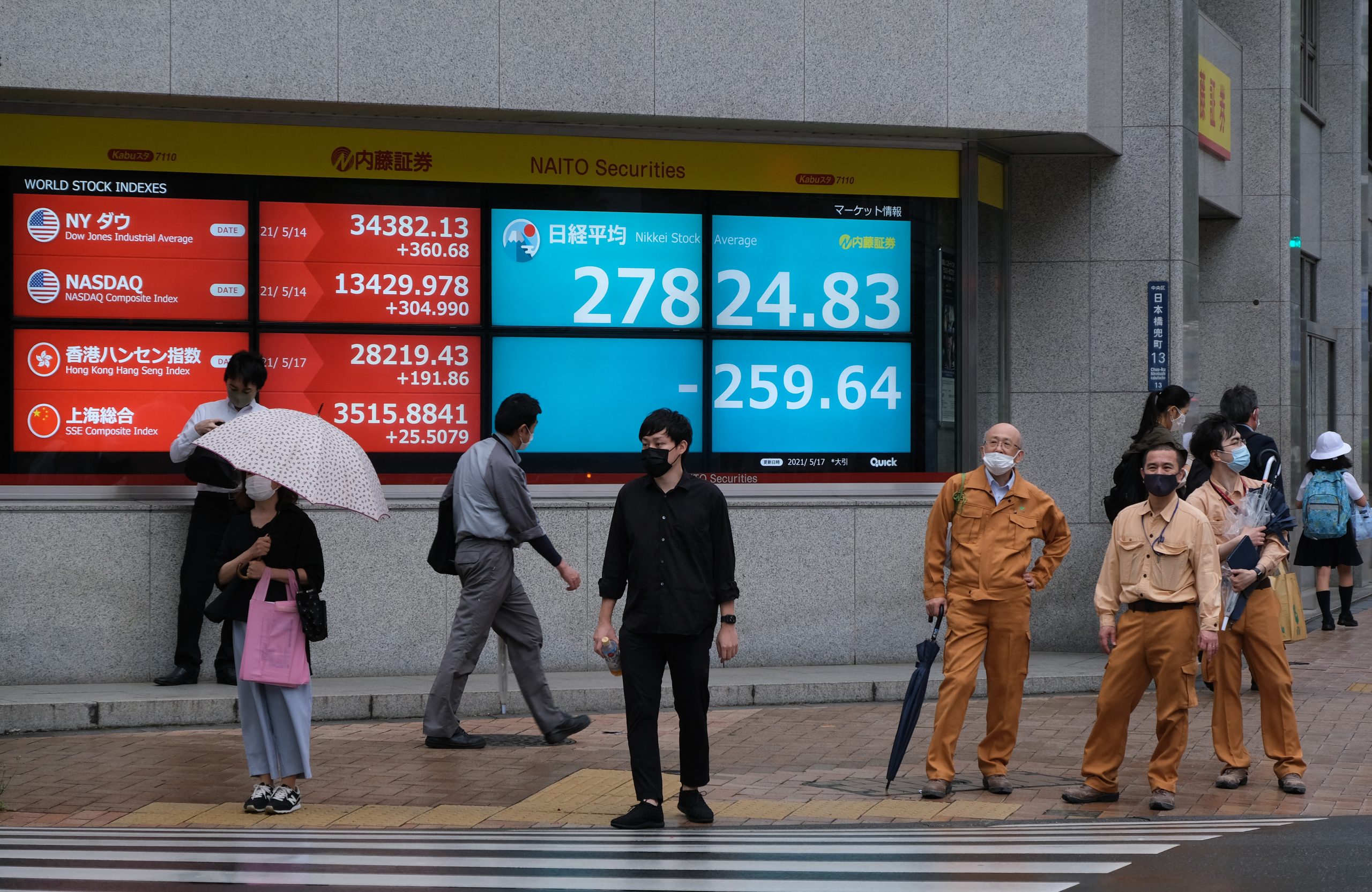 Japanese Shares Rise On Tech Boost Economic Recovery Worries Cap Gains Arab News Japan