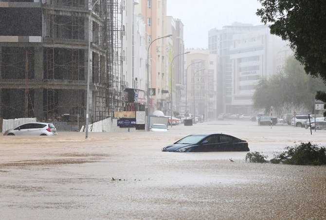 Three dead in landslide, flooding as Cyclone Shaheen hits Oman｜Arab ...