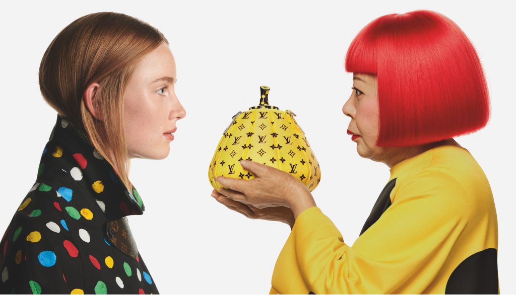 Louis Vuitton on X: #YayoiKusama in Tokyo. Following her collaboration  with the Maison, the Japanese artist visited #LouisVuitton's Omotesando and  Harajuku pop-up stores. Learn more about #LVxYayoiKusama at