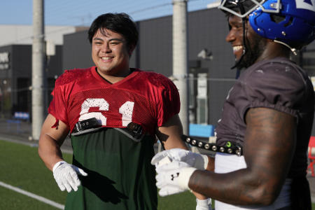 Sumo wrestler Hanada catches on quick as he learns to be a defensive  lineman for Colorado State