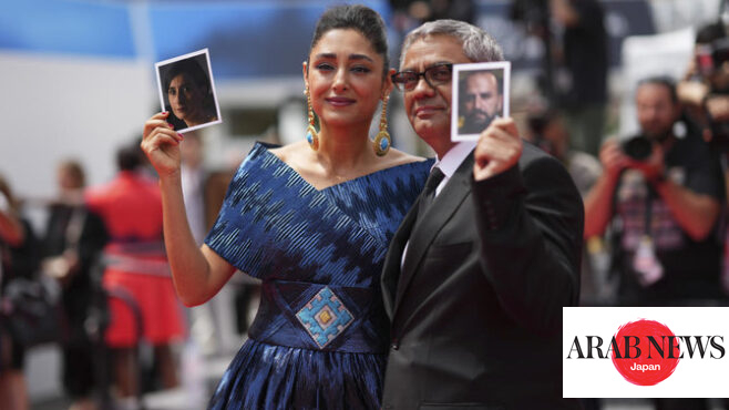 Escaped Iranian director receives ovations at Cannes｜Arab News Japan