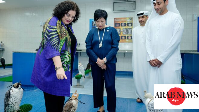 Tokyo Governor tours Abu Dhabi falcon hospital, mangrove park｜Arab News Japan